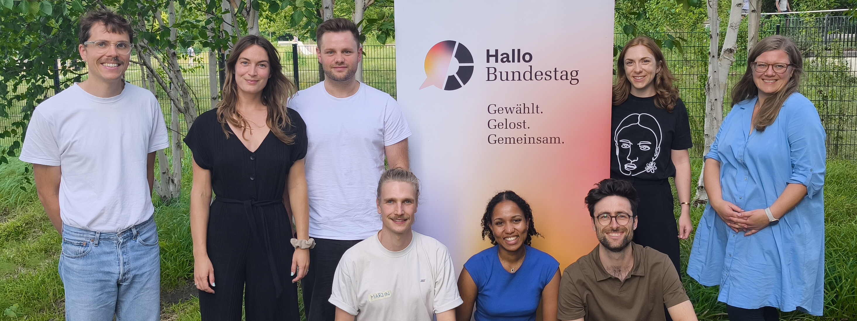 Hall Bundestag Teamfoto